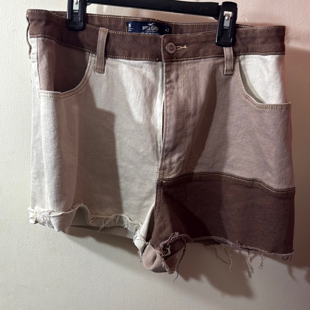 Women Hollister shorts